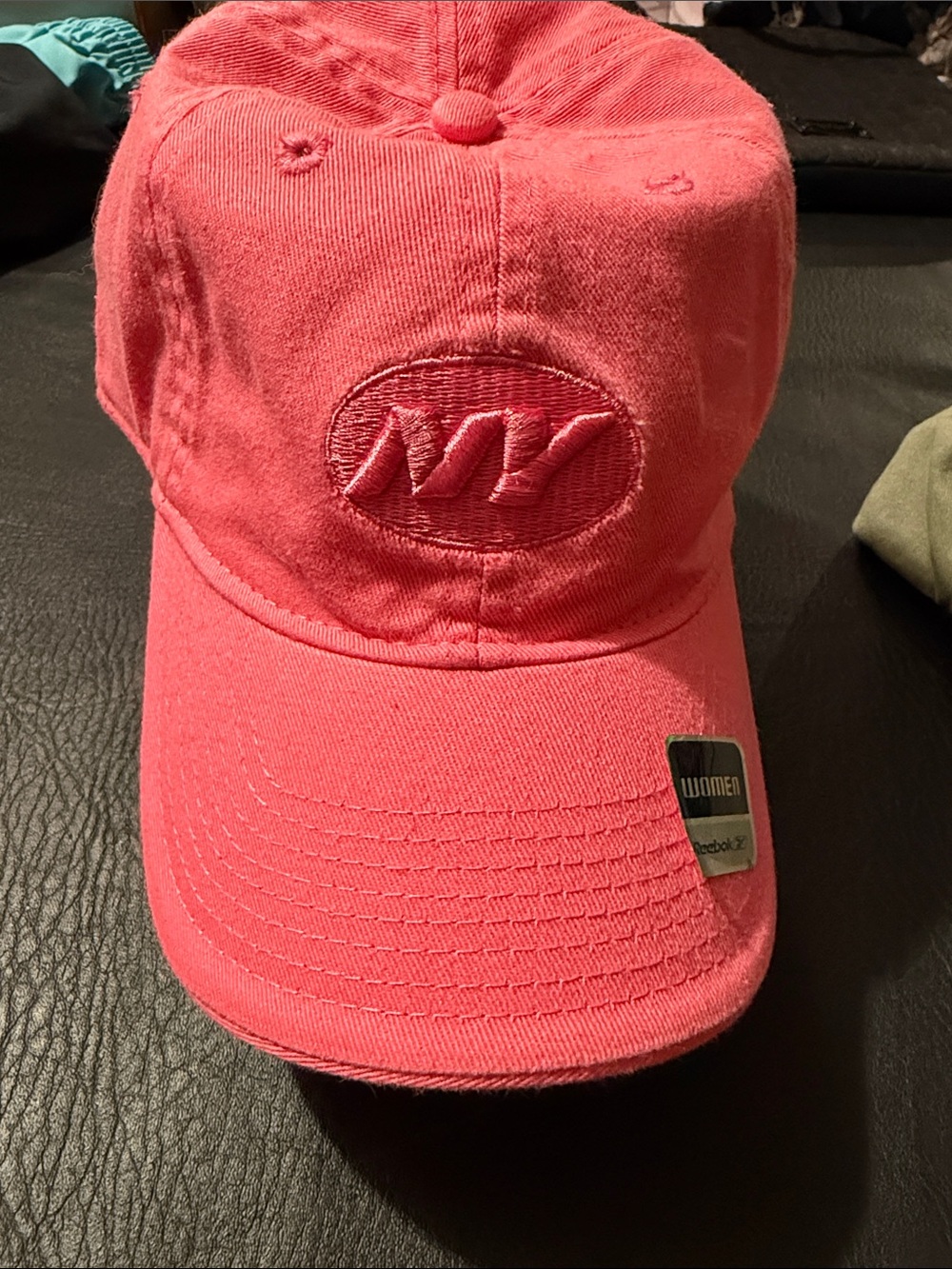 NWT Women’s Pink NY Giants Baseball Cap